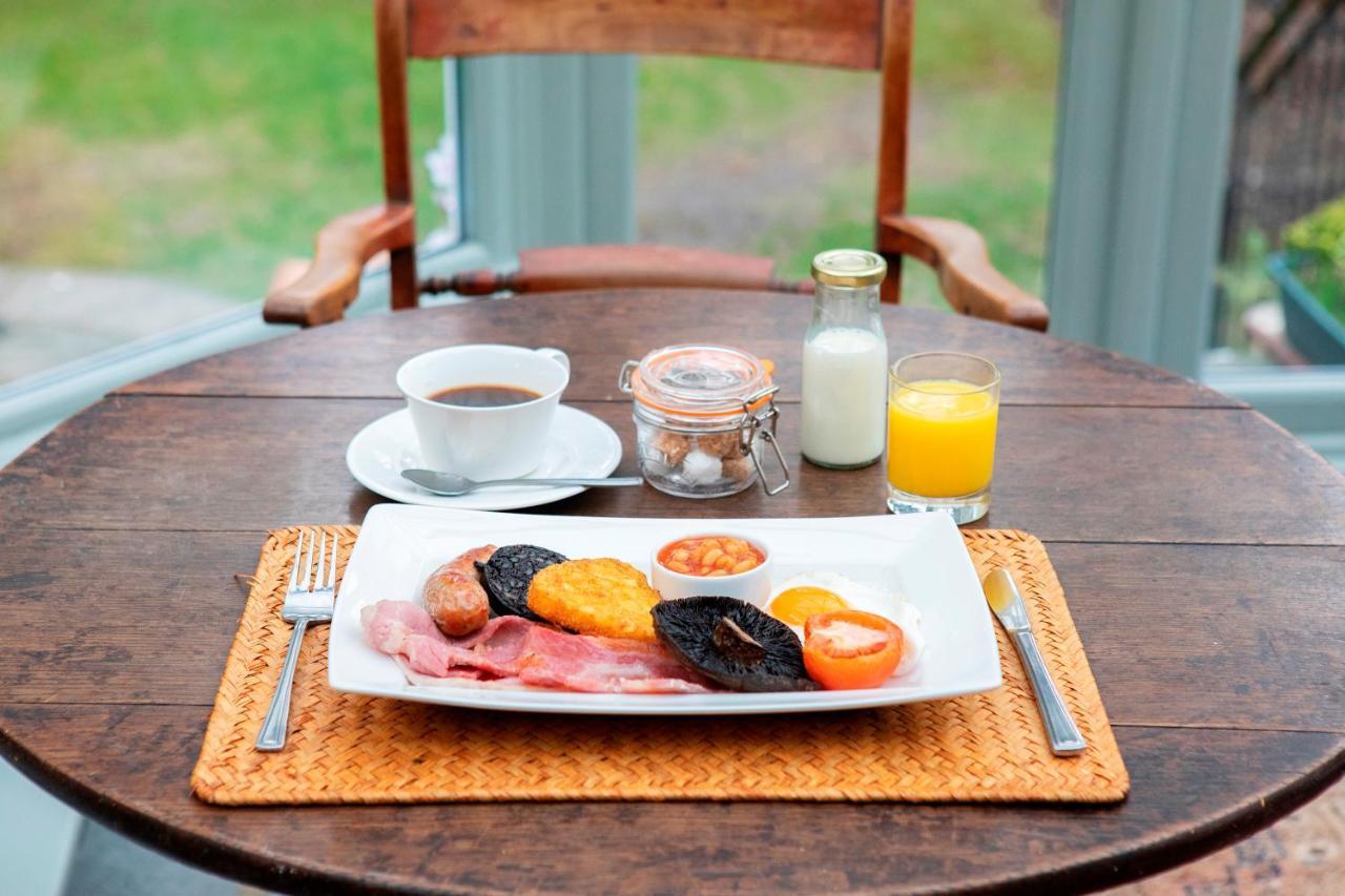 Victorian House Bed and breakfast 4*